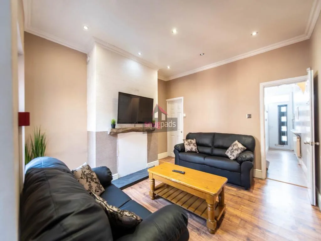 4 bedroom house for rent