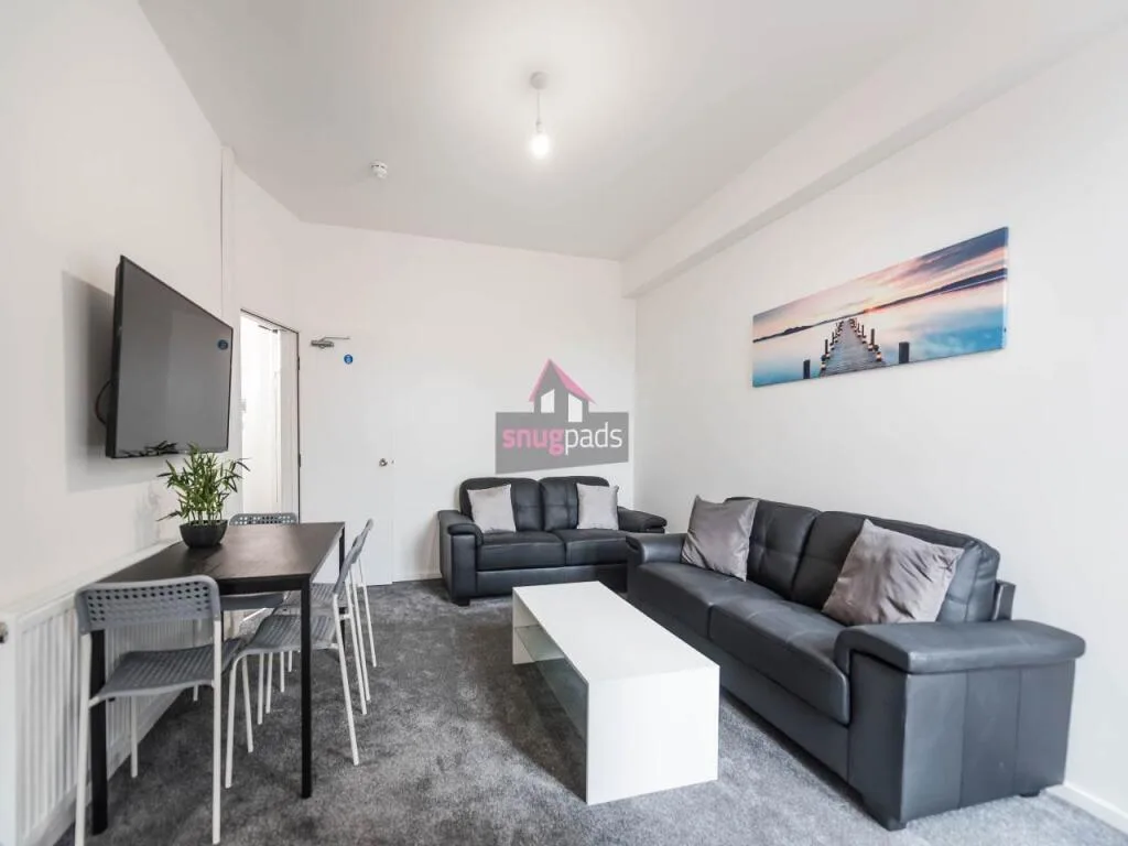5 bedroom house for rent