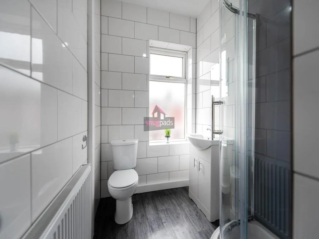 6 bedroom house for rent