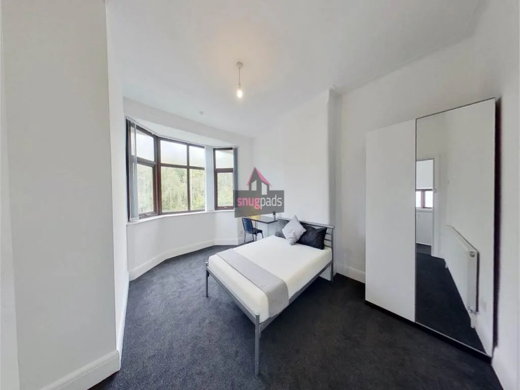 6 bedroom house for rent