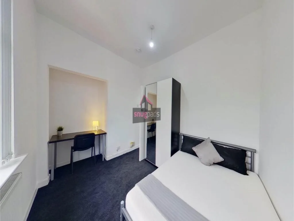 6 bedroom house for rent