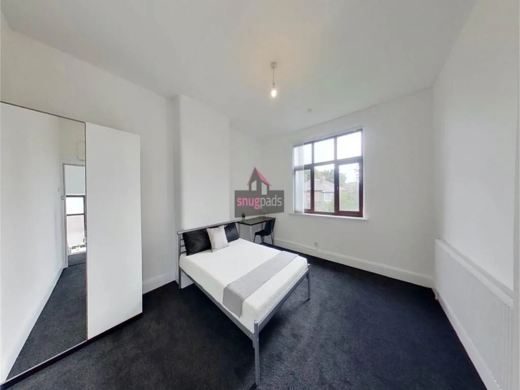 6 bedroom house for rent