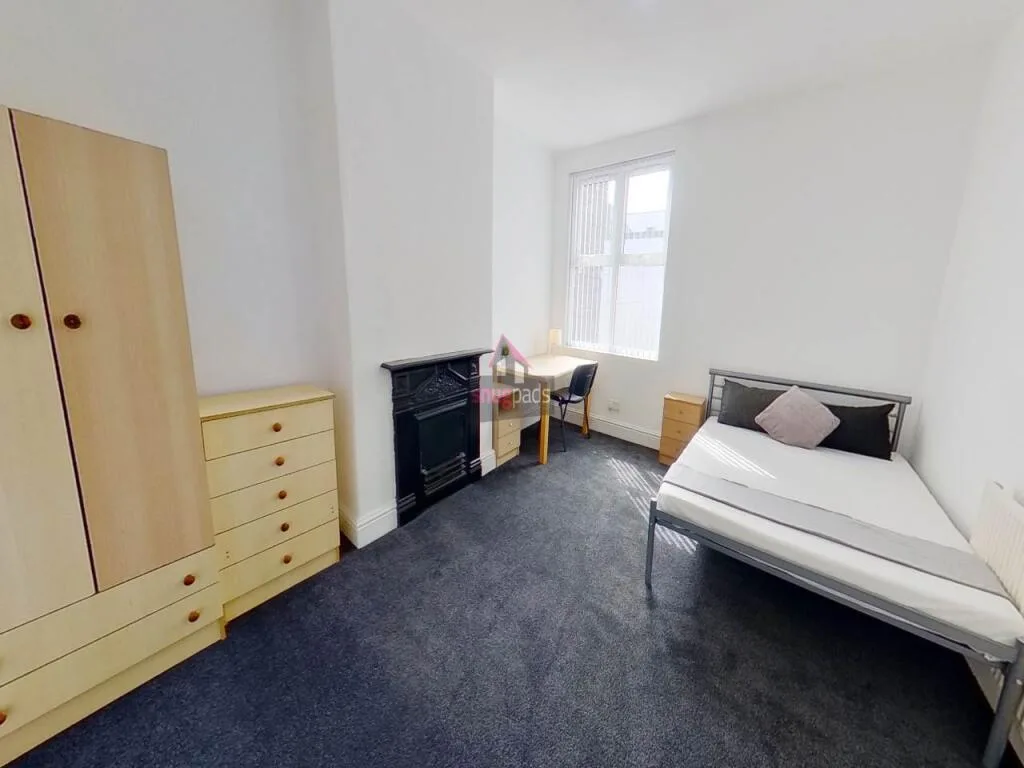 7 bedroom house for rent