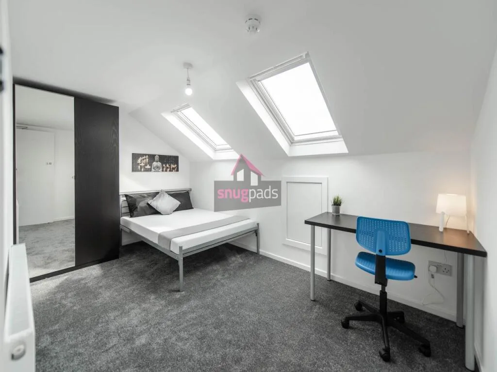 7 bedroom house for rent