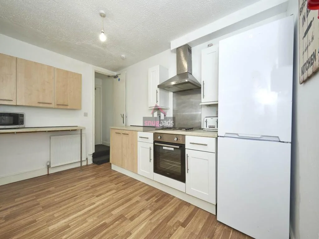 5 bedroom house for rent