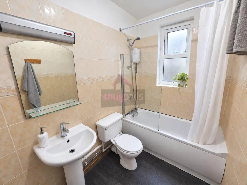 9 bedroom house for rent