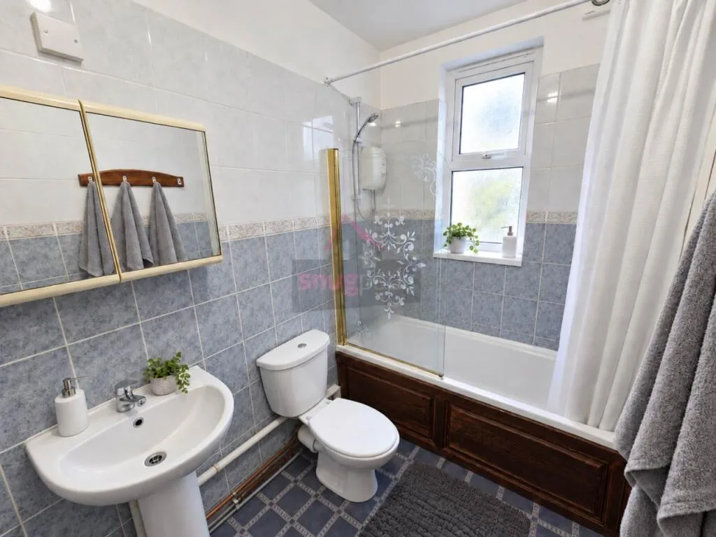 9 bedroom house for rent