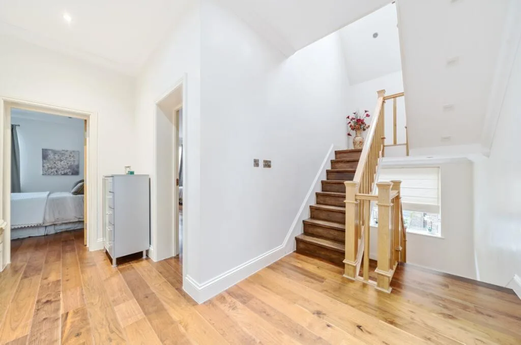 8 bedroom house for rent