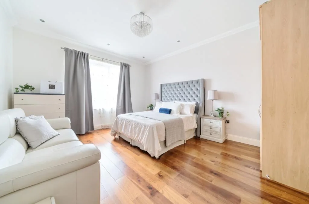 8 bedroom house for rent