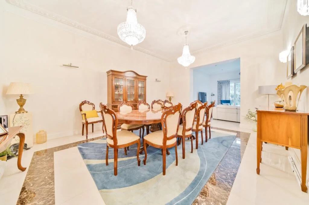 8 bedroom house for rent