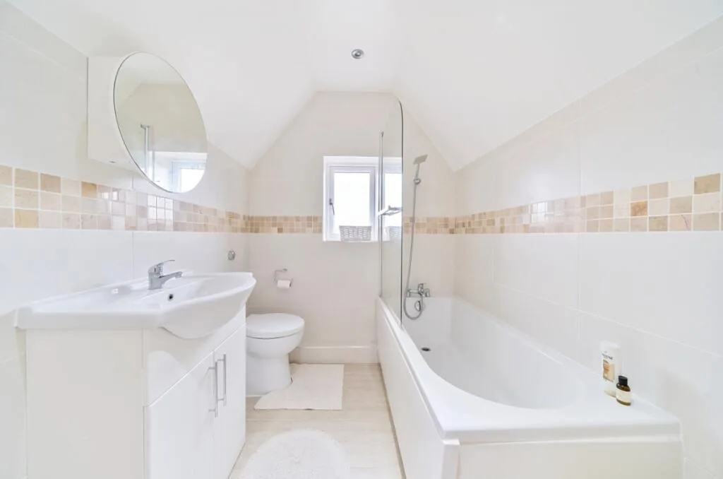 8 bedroom house for rent