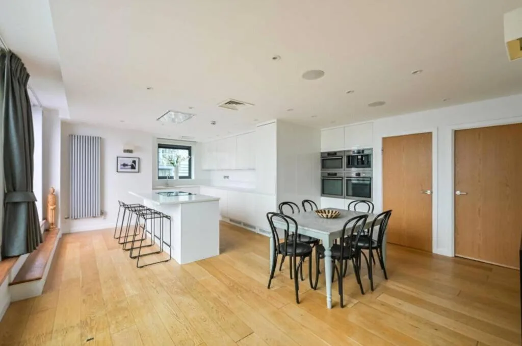 4 bedroom penthouse for rent