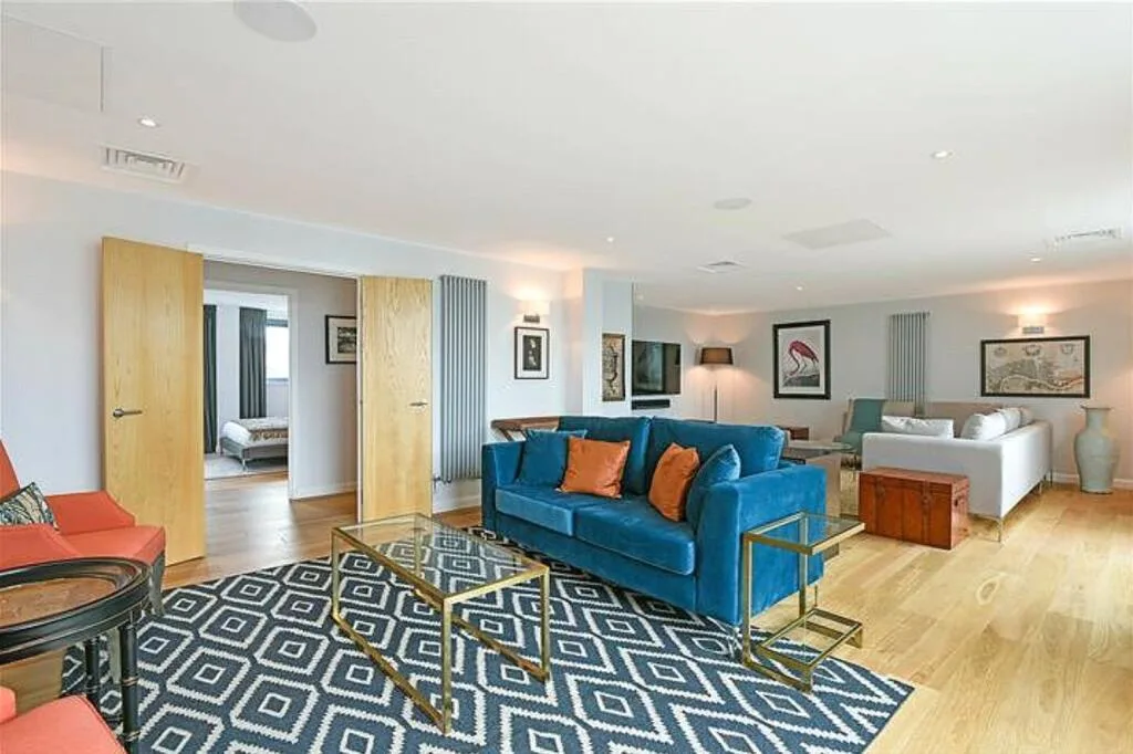 4 bedroom penthouse for rent