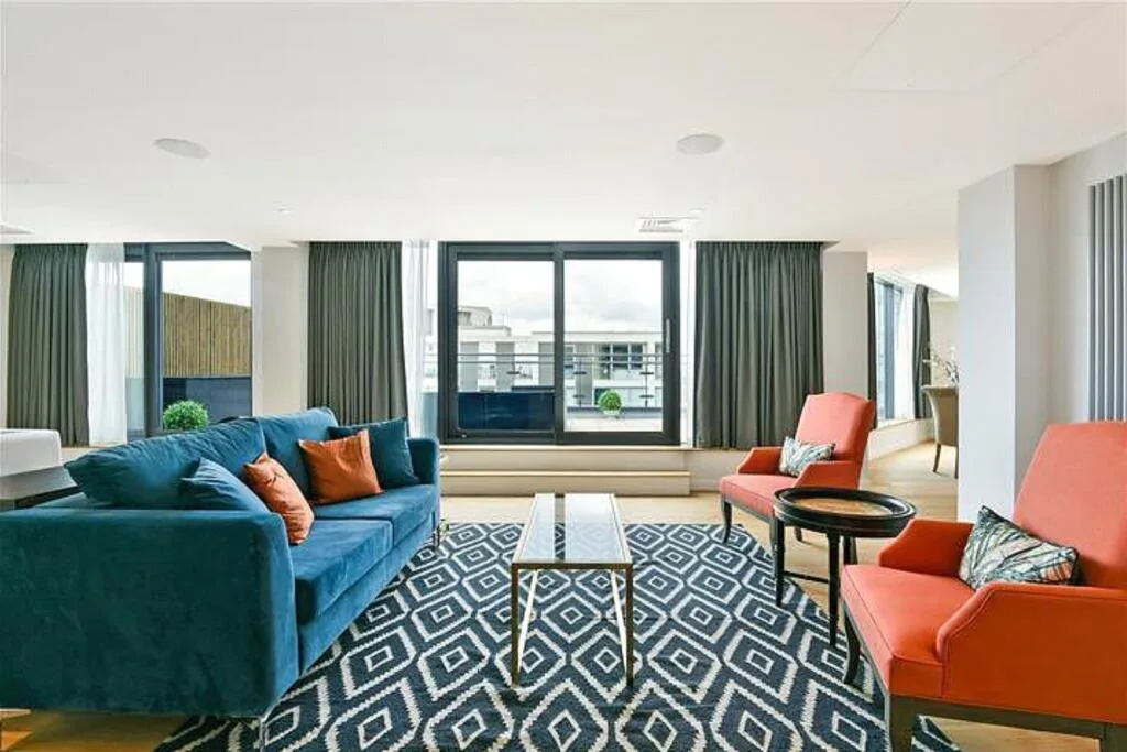 4 bedroom penthouse for rent