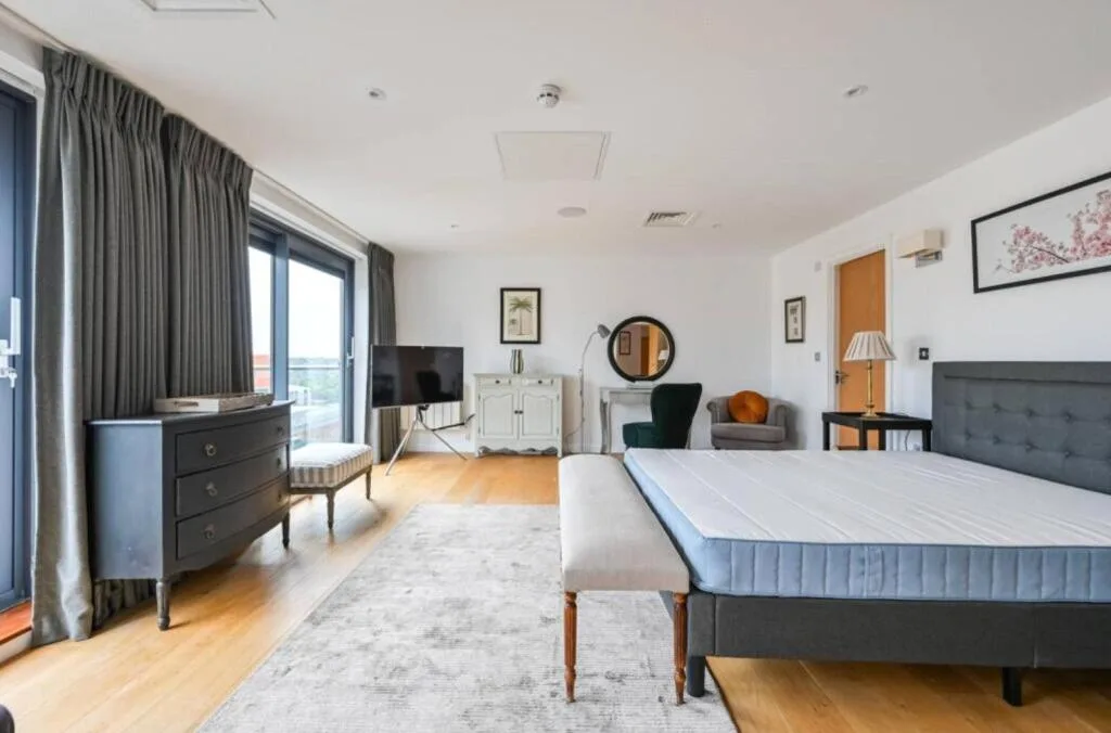 4 bedroom penthouse for rent