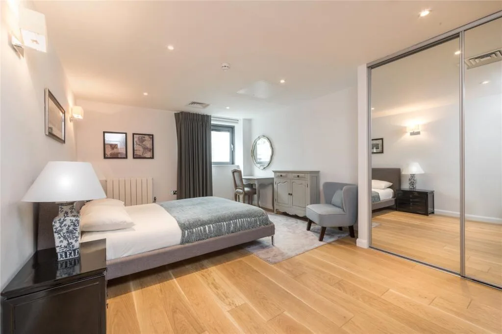 4 bedroom flat for rent