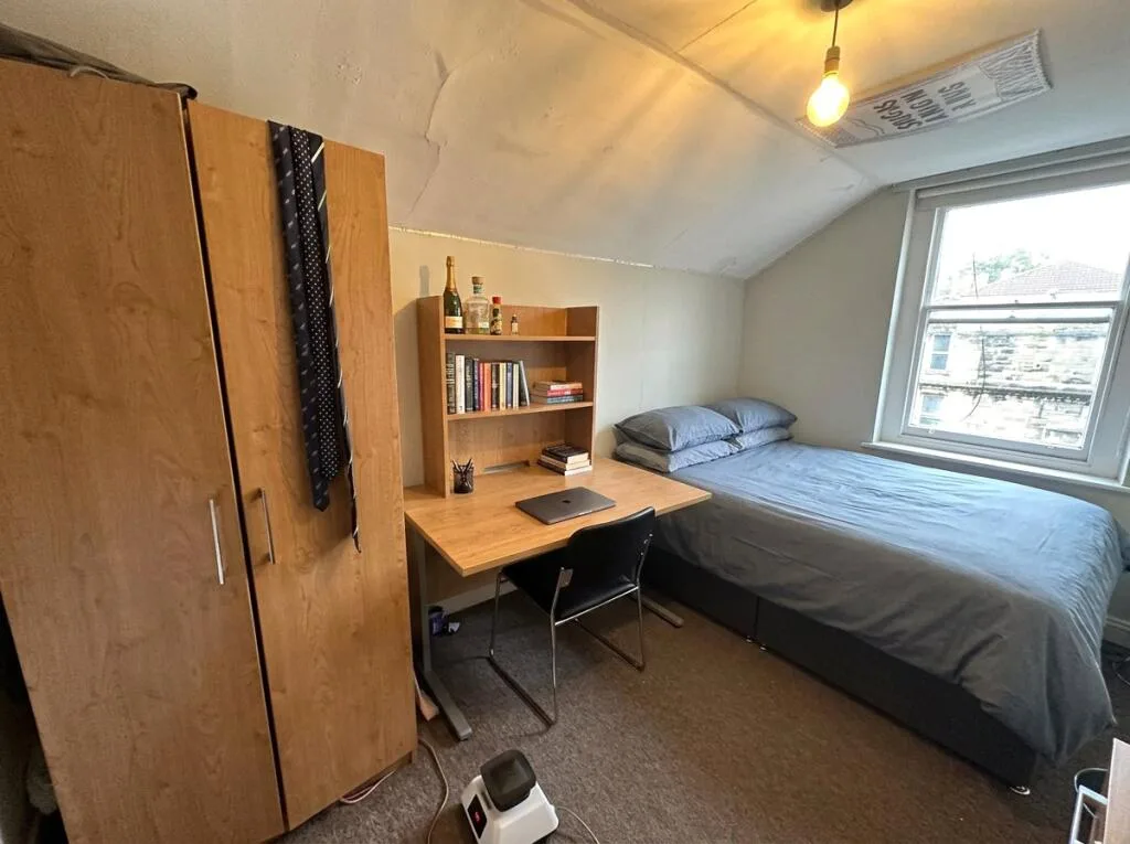 6 bedroom maisonette for rent