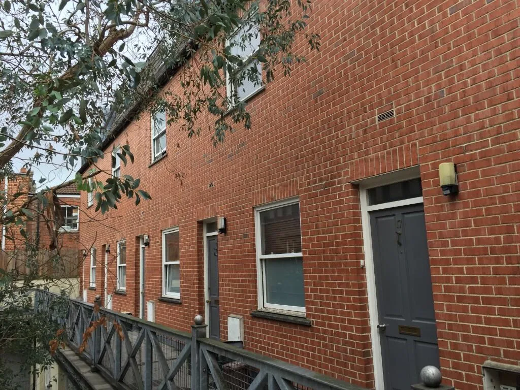 4 bedroom maisonette for rent