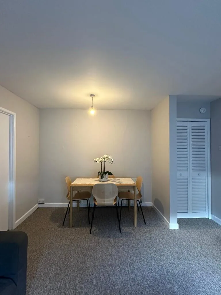 4 bedroom link detached house for rent