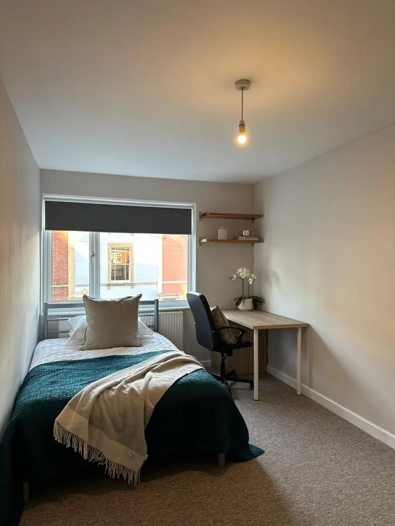 4 bedroom link detached house for rent