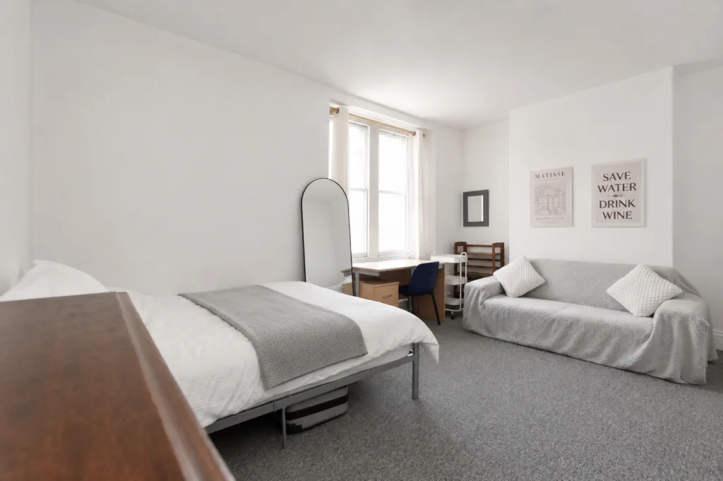 4 bedroom terraced house for rent