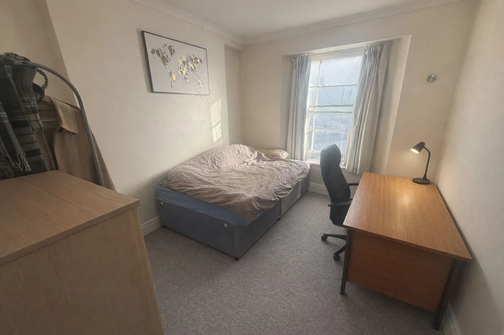 4 bedroom flat for rent
