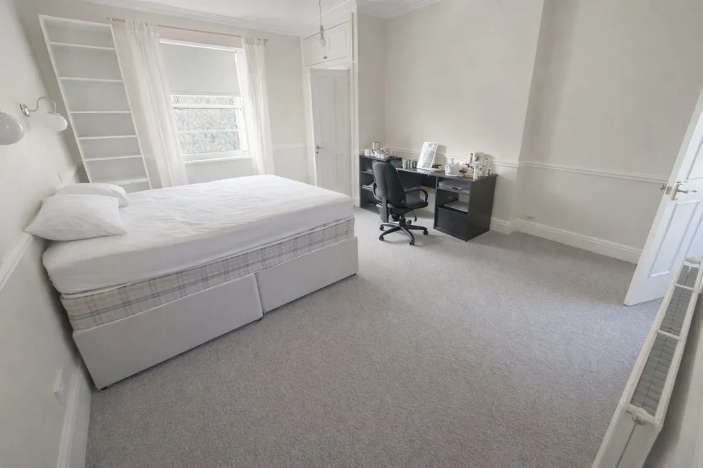 4 bedroom flat for rent