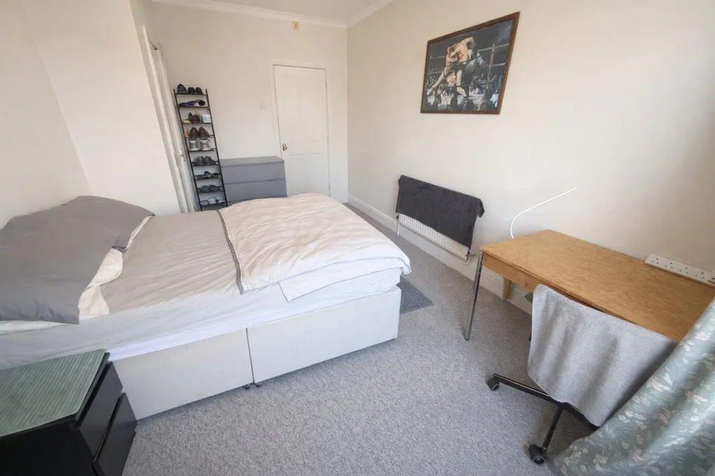 4 bedroom flat for rent
