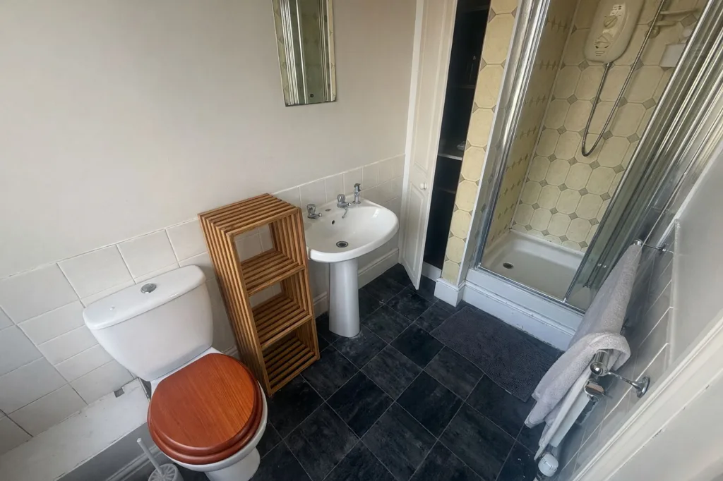 4 bedroom flat for rent