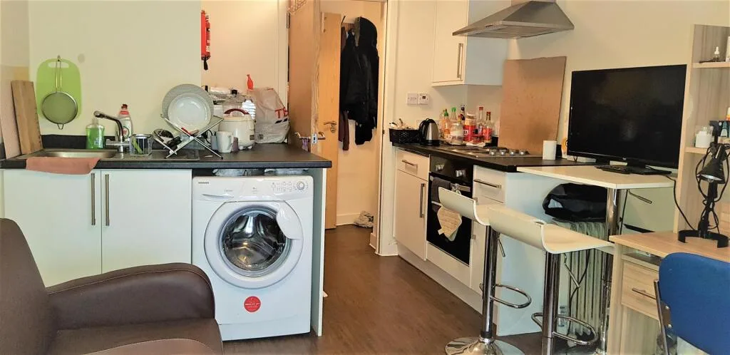 Studio flat for rent