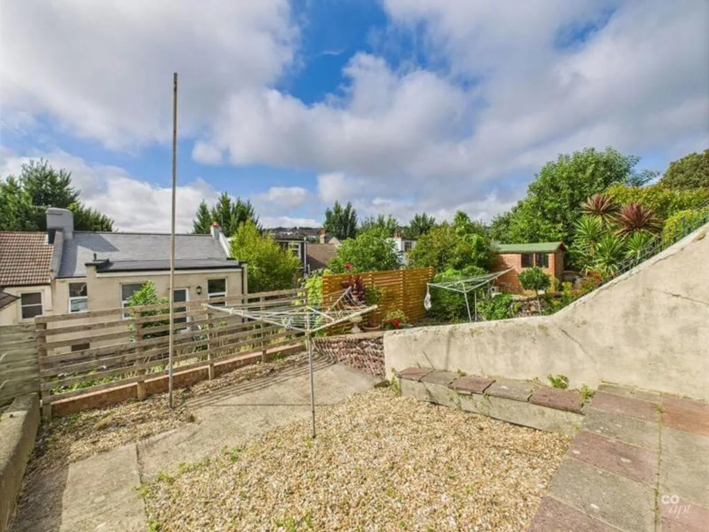 5 bedroom terraced house for rent