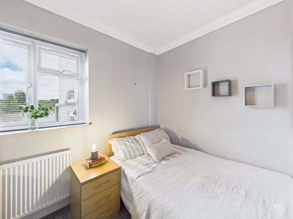 5 bedroom terraced house for rent