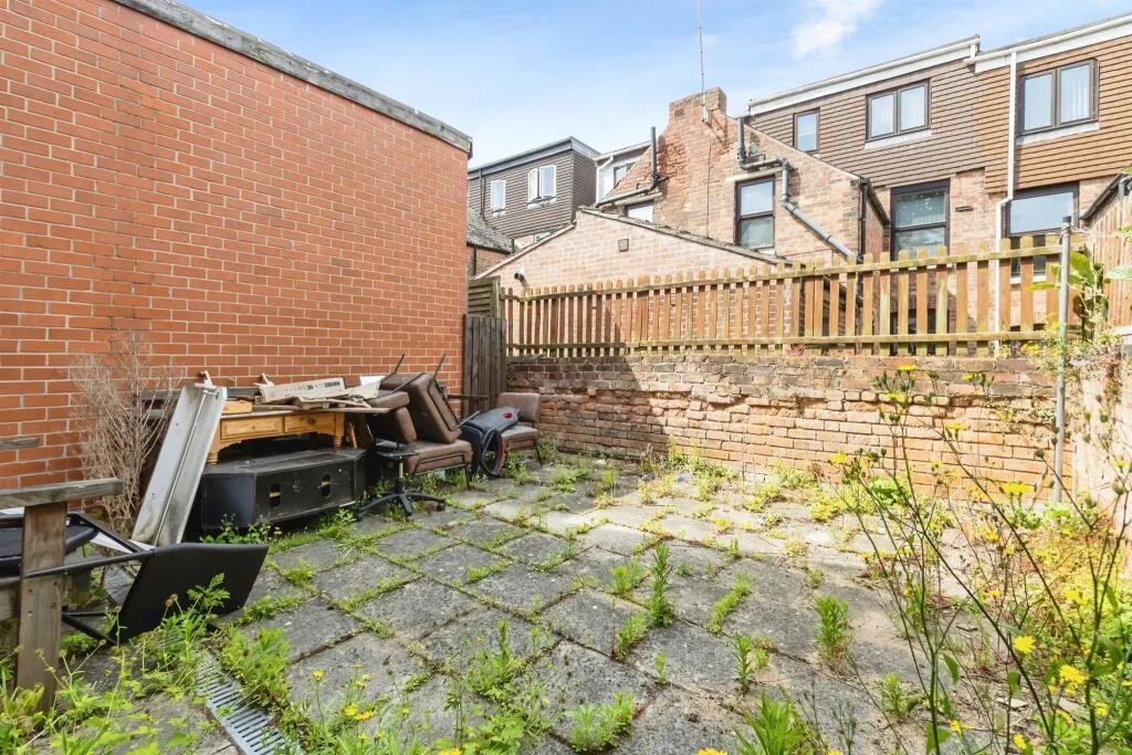 4 bedroom house for rent