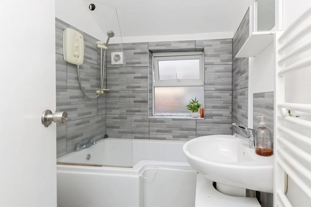 4 bedroom house for rent