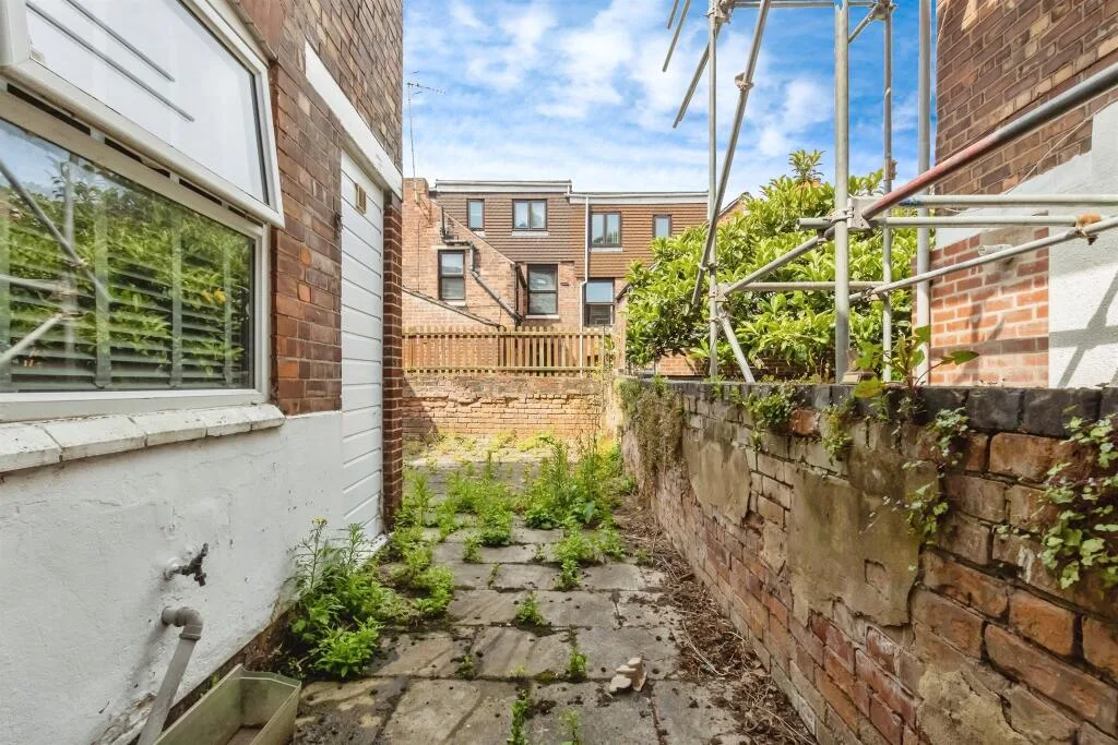4 bedroom house for rent