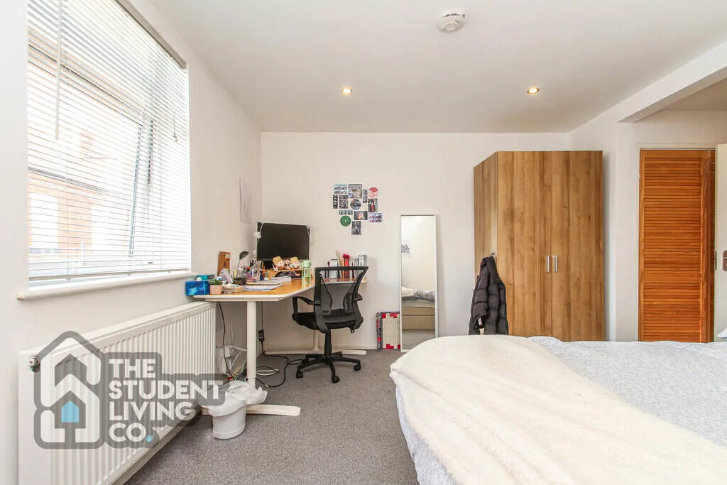 4 bedroom terraced house for rent