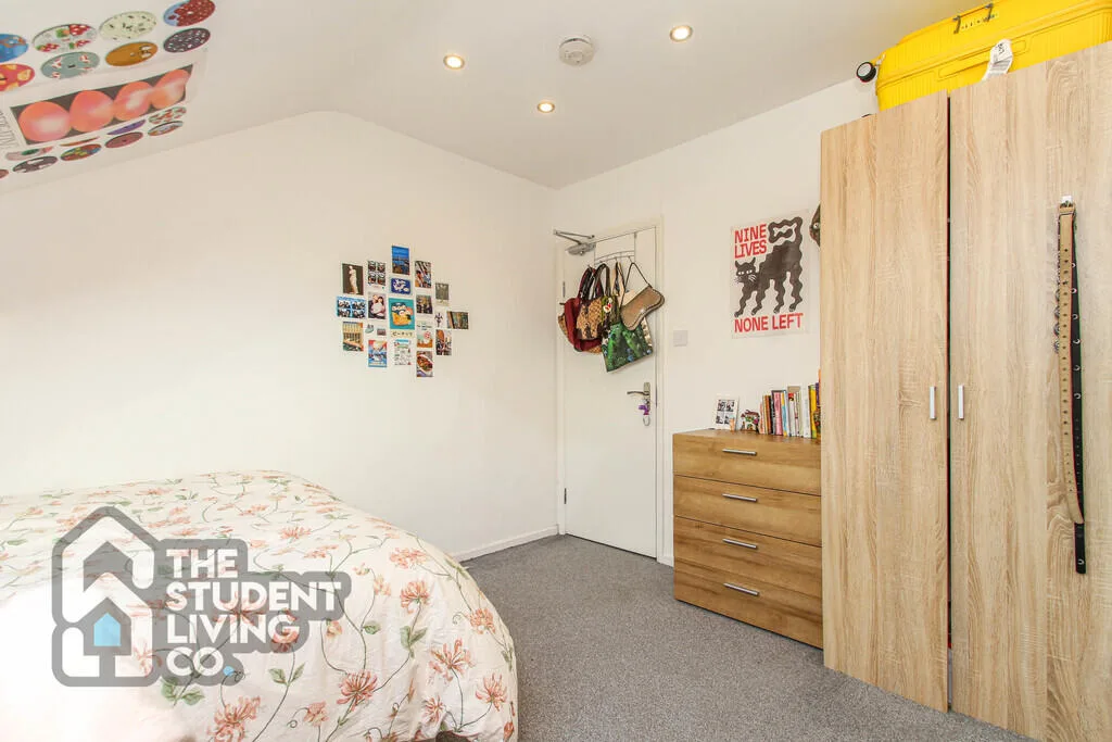 4 bedroom terraced house for rent