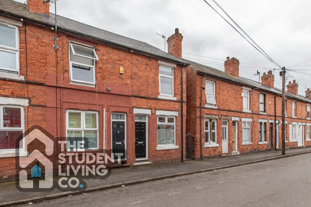 2 bedroom terraced house for rent