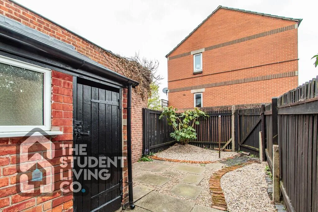 2 bedroom terraced house for rent