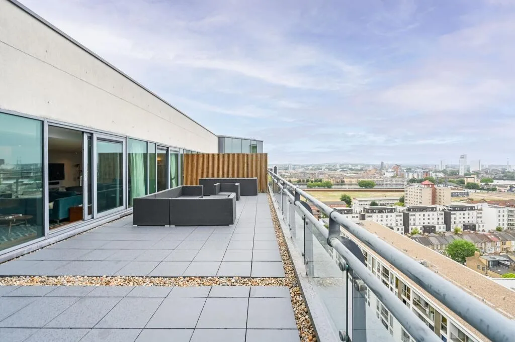 4 bedroom flat for rent
