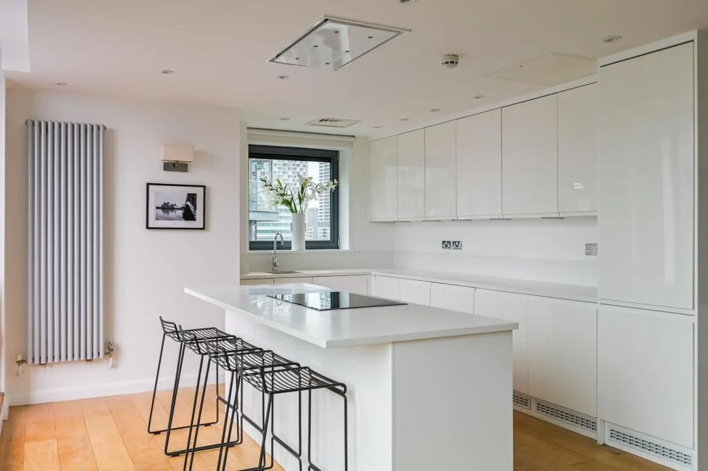 4 bedroom flat for rent
