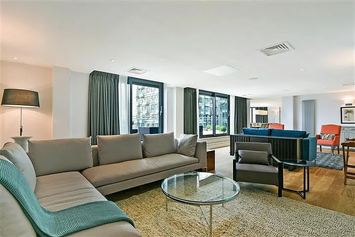 4 bedroom flat for rent