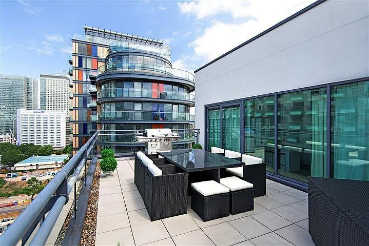 4 bedroom flat for rent