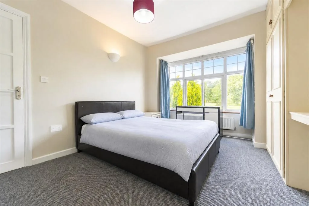 5 bedroom house for rent