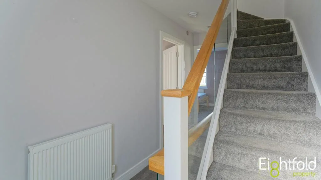 5 bedroom terraced house for rent