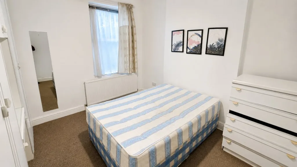 3 bedroom flat for rent