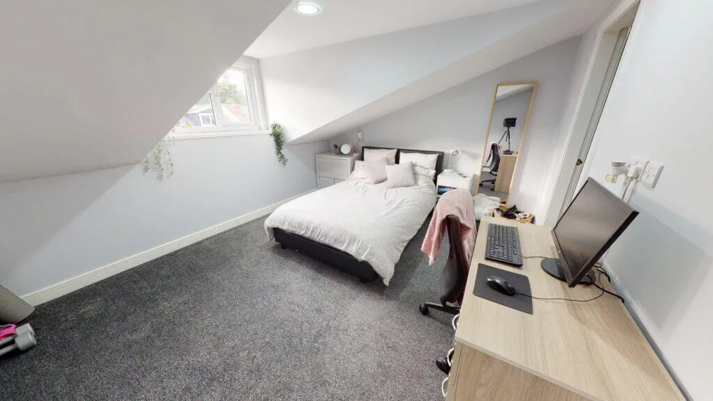 6 bedroom house for rent