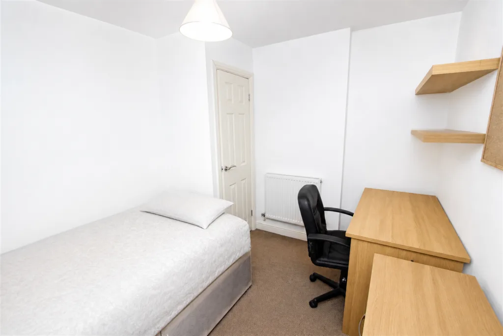 7 bedroom property for rent