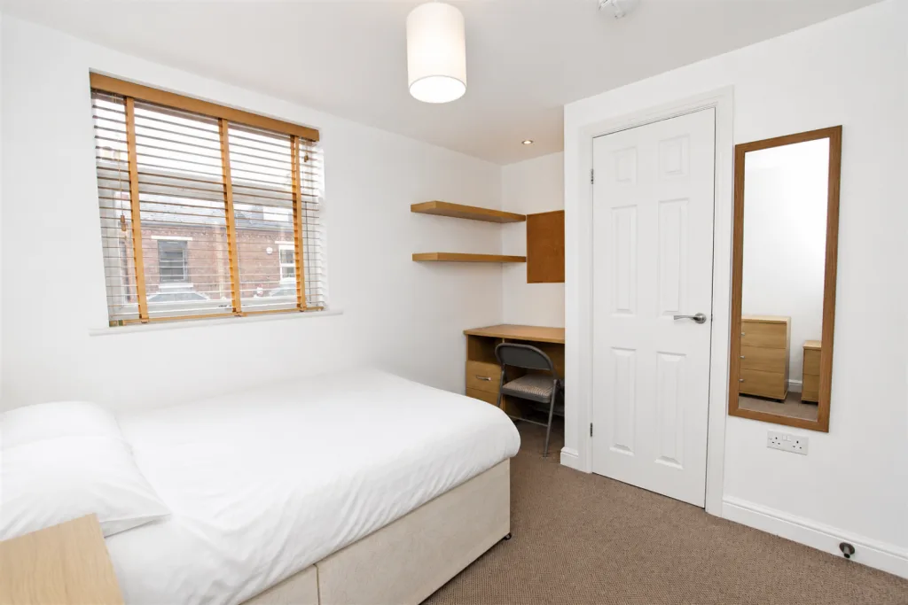7 bedroom property for rent