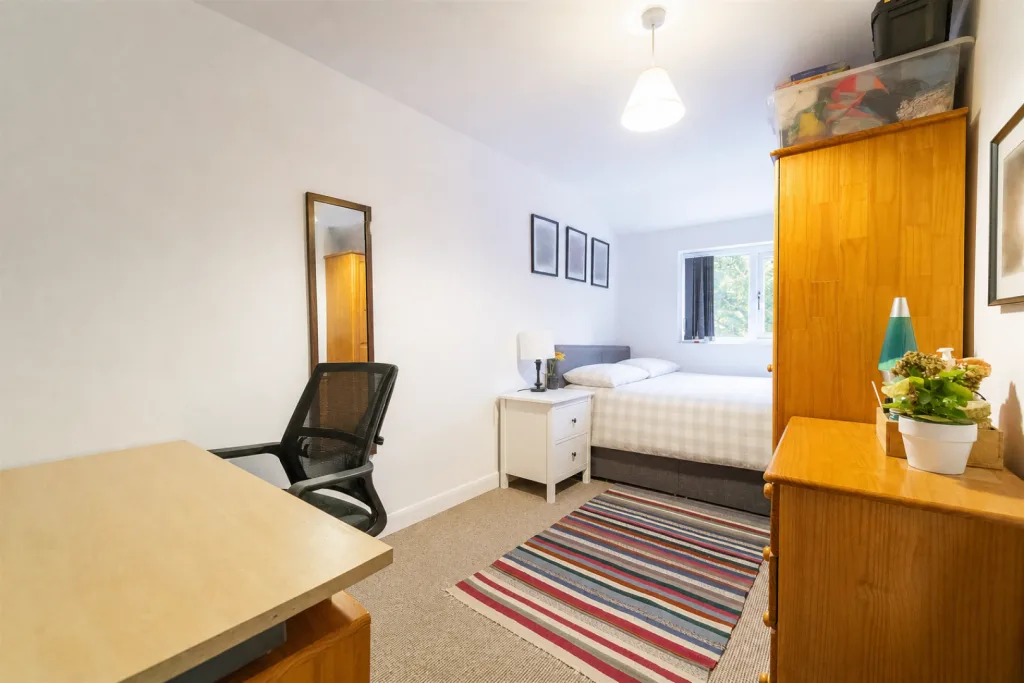 9 bedroom house for rent